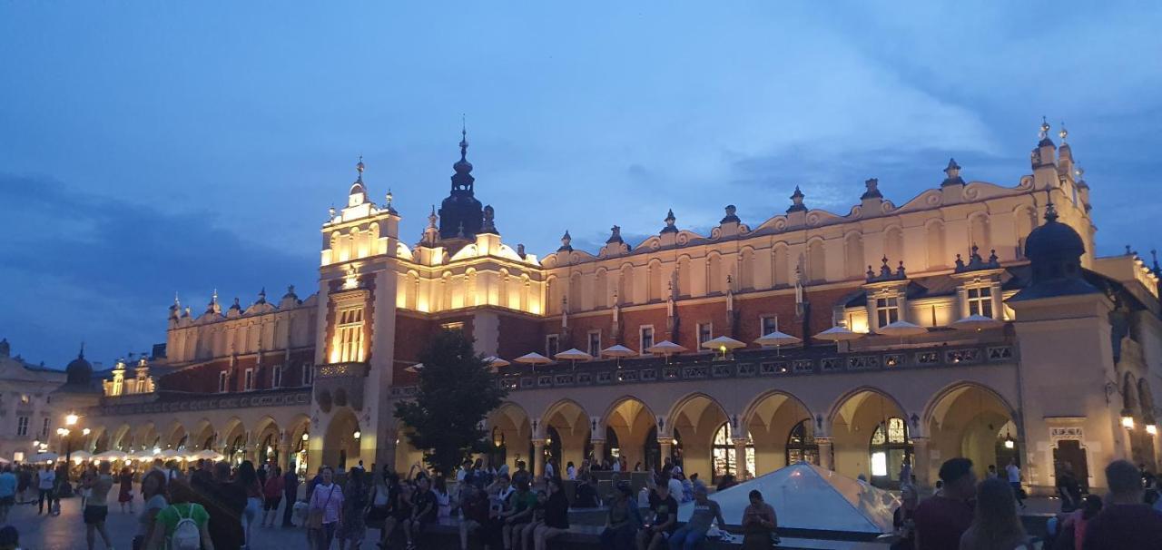 Unique Cosy Flat In Krakow Old Town Apartment Bagian luar foto