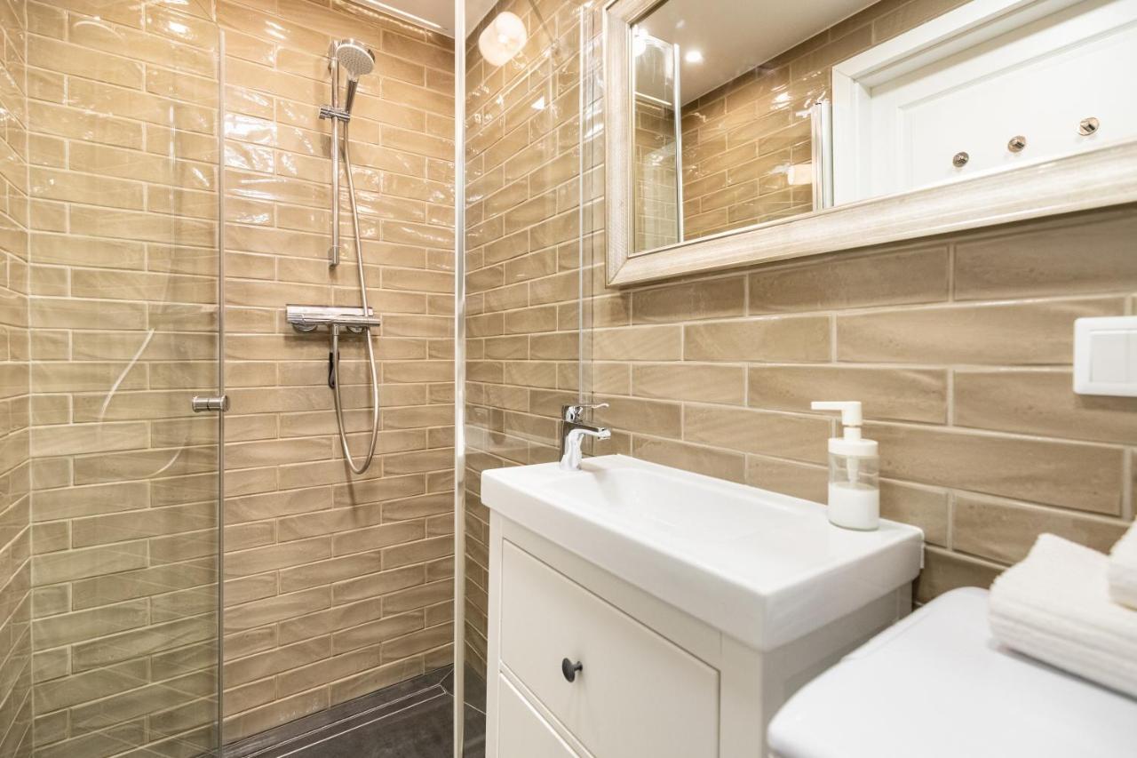 Unique Cosy Flat In Krakow Old Town Apartment Bagian luar foto